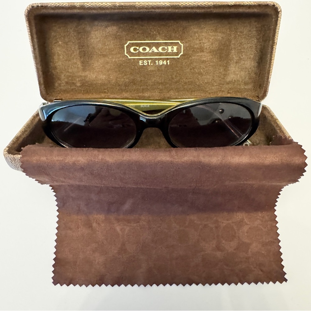 Coach Vintage 2003 Luci S422 Sunglasses in Black with hard case and cloth